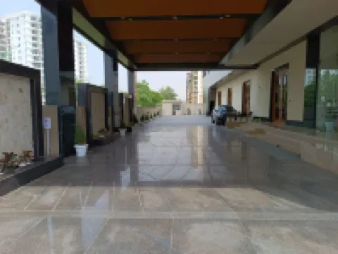 Damson Plum Hotels near Lulu Mall, Lucknow