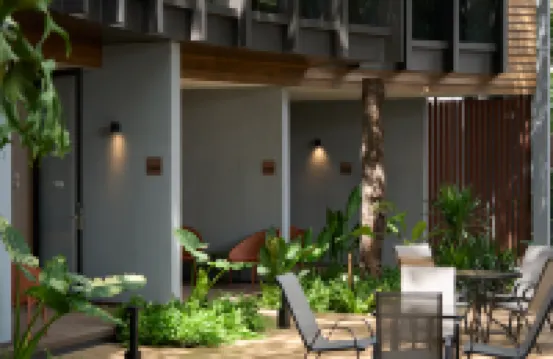 Red Door Hotel, Bangkok Hotel dekat Dermaga Kiak Kai
