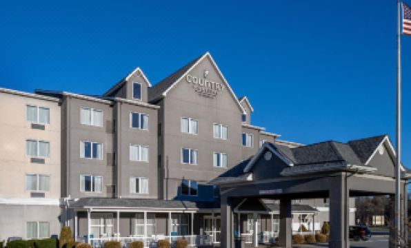 Country Inn & Suites by Radisson, Princeton, WV