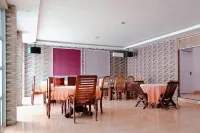 RedDoorz Syariah @ Hotel Dafiz Ananda Ujung Padang Отели в г. Mukomuko City