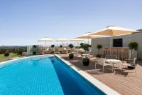 Holiday Inn BEJA by IHG - Kolam Renang