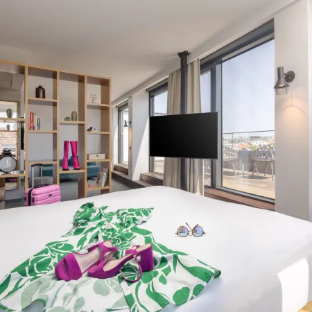 Moxy Lisbon City