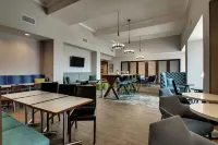 Hampton Inn & Suites Southport