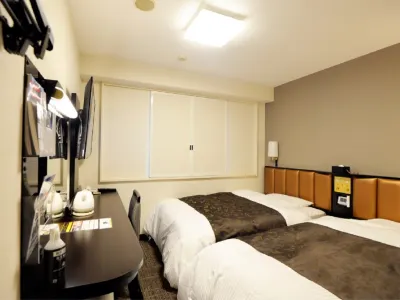 APA Hotel Nishimaizuru Ekimae Hotel dekat JR Nishi-Maizuru station