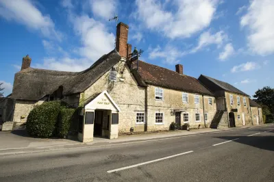 The Crown at Marnhull Hotel a Hazelbury Bryan