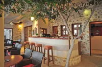 Stefanos Village Hotel - bar