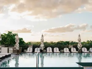 THesis Hotel Miami Coral Gables, Curio Collection by Hilton