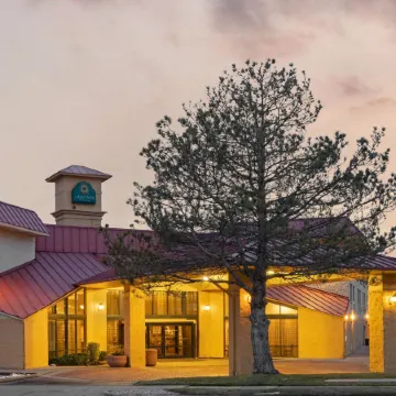 La Quinta Inn & Suites by Wyndham Salt Lake City - Layton