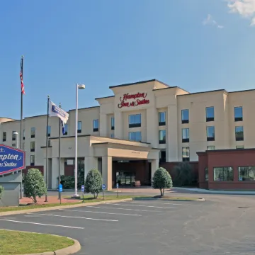 Hampton Inn & Suites Norfolk-Airport