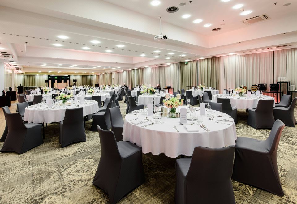 코트야드 바이 메리어트 바르샤바 에어포트 썸네일