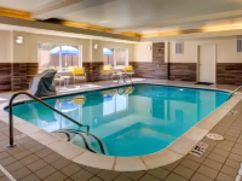 フェアフィールド イン & スイーツ バイ マリオット アトランタ スワニー スワニーのホテル