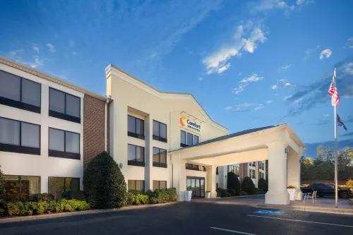 Comfort Inn & Suites Dahlonega University Area Hotels in Dahlonega