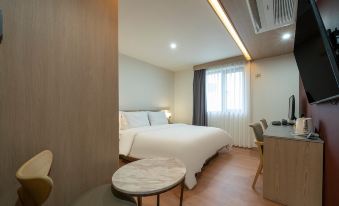 Hound Hotel Gimhae Samgye Branch