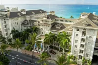 Moana Surfrider, A Westin Resort & Spa, Waikiki Beach