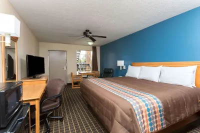 Days Inn by Wyndham Forest Hôtels à : Forest