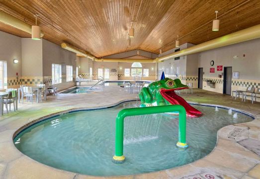 컨트리 인 & 스위트