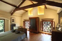 Villa Lucini 1886 "La Dolcevita," Cottage 1. Near Lake Como & Milan. Hotels near Cernusco - Merate