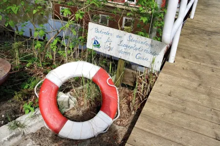 Gemütliches Hausboot in Winsen-stöckte