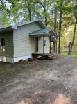 Riverside cabin, fly-fish for trout or just relax!