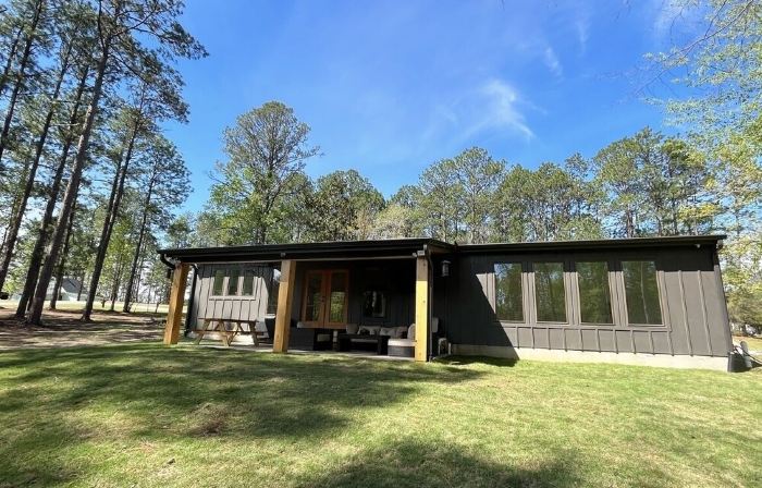 Sam Rayburn Stunner (South End) - Fully Remodeled, Water View, and Water Access
