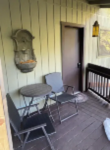 HIKERS HIDEOUT IN WEST SEDONA