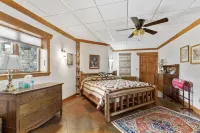 Comfy Country Condo (West) on 10 Acres between Bozeman & Big Sky