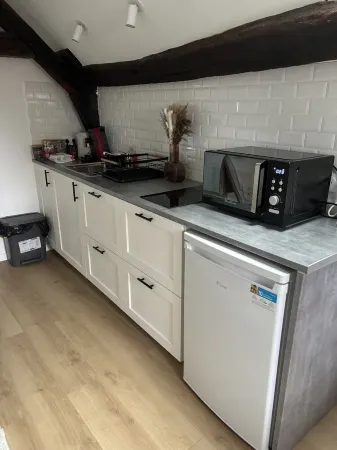 Come and discover our charming apartment on the heights of old Pontoise. Отели в г. Валь-д’Уаз