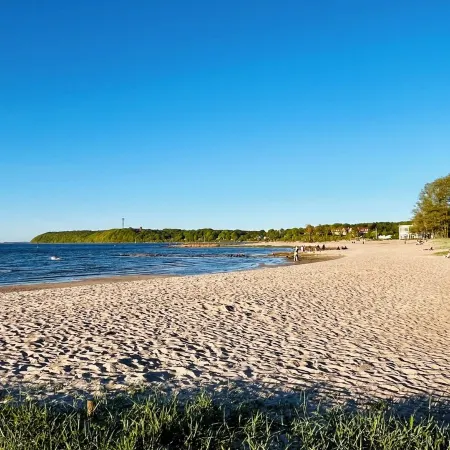 Ferienhaus in Strandnähe mit Etwas Meerblick, Balkon, Loggia, Garten in Meierwik