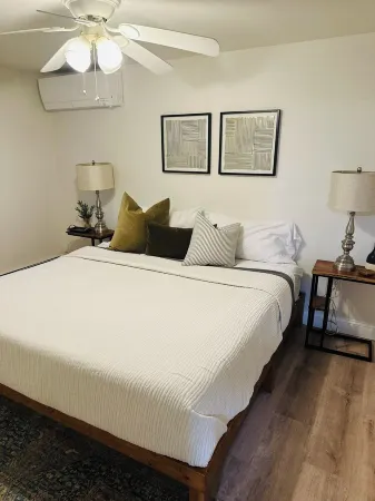 Create Memories at our Modern Waterfront 1 BR Apartment: Hike, Sip Wine, Relax!