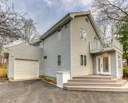 Comfortable Orchard Oasis in wine country on Long Islands beautiful North Fork! Hotéis em Riverhead