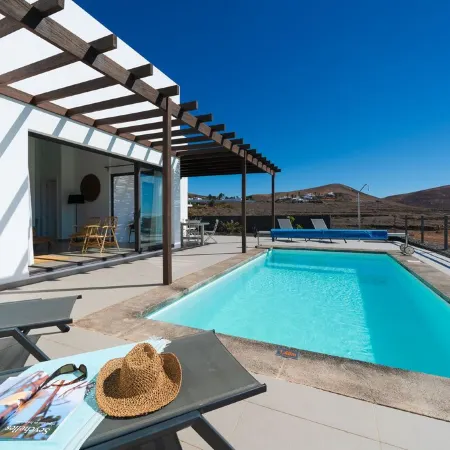 A Special Offer Villa with pool of 150m2.