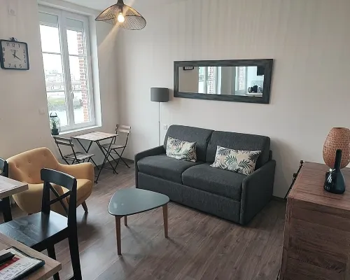 Elegant Studio, facing marina and harbour Hotels in Fecamp