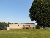 Pet friendly, hdtv°Fireplace°Netflix°Backyard