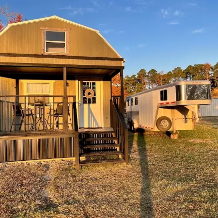 Peaceful Cabin Near Canton Trade Days - Quiet Retreat with Country Charm!