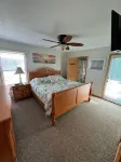 Carolina Hooked:Oceanside home w/pool, hot tub, tiki bar, fire pit & more! - Balkon