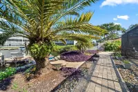 Waterfront-Heated Pool-Hottub-4bd-2BA-Paddle boat- Kayaks
