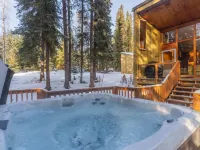 Star-Shaped Midcentury Modern Aurora Retreat + Hot Tub + Game Room Hotels in College