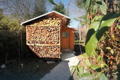 "Birkenwäldchen77" holiday bungalow Hotellit kohteessa Marzahn-Hellersdorf