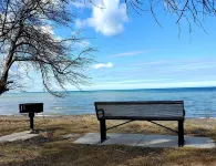 Steps from the beach,  Lakeview with Hot Tub