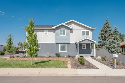 EXPLORE CO-Perfect for fams/groups. Close to DIA. Hotels near King Soopers Marketplace