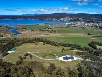 George River Park (Prestige House, 100 Acres, Animals, Bay/Mountain/Town Views)