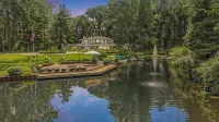 Klinger Lake Cove - Sleeps 16-24 - 5-Star