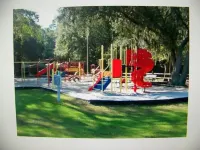 Pelican View Villa- Steps to beach, pool, bars, restaurants, & close to golf