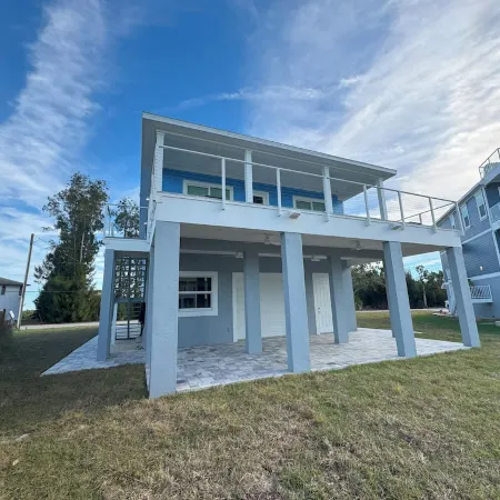 Driftwood Isles - New Gulf View Home with Large deck, Elevator and more!