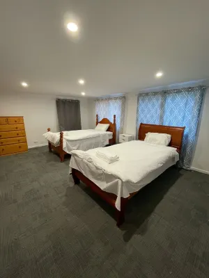 Low Price Clean Linen Free Stuff No. 3 sleep 15 persons Hotels near Granville Railway Station