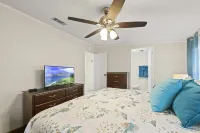 Golf & Beach Getaway Home 2 /2 with Golf Cart
