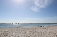 STUDIO- Gulfport Art District - Steps to the beach!!