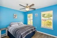 centrally located house only a short drive from beautiful Alabama gulf coast 볼드윈 호텔