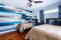 Luxury Resort Style, Heated Pool, 10 Mins to Gulf Mexico Beaches