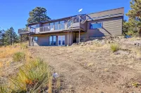 Wonderful Mountain Scenic Views with Freestanding Arcade